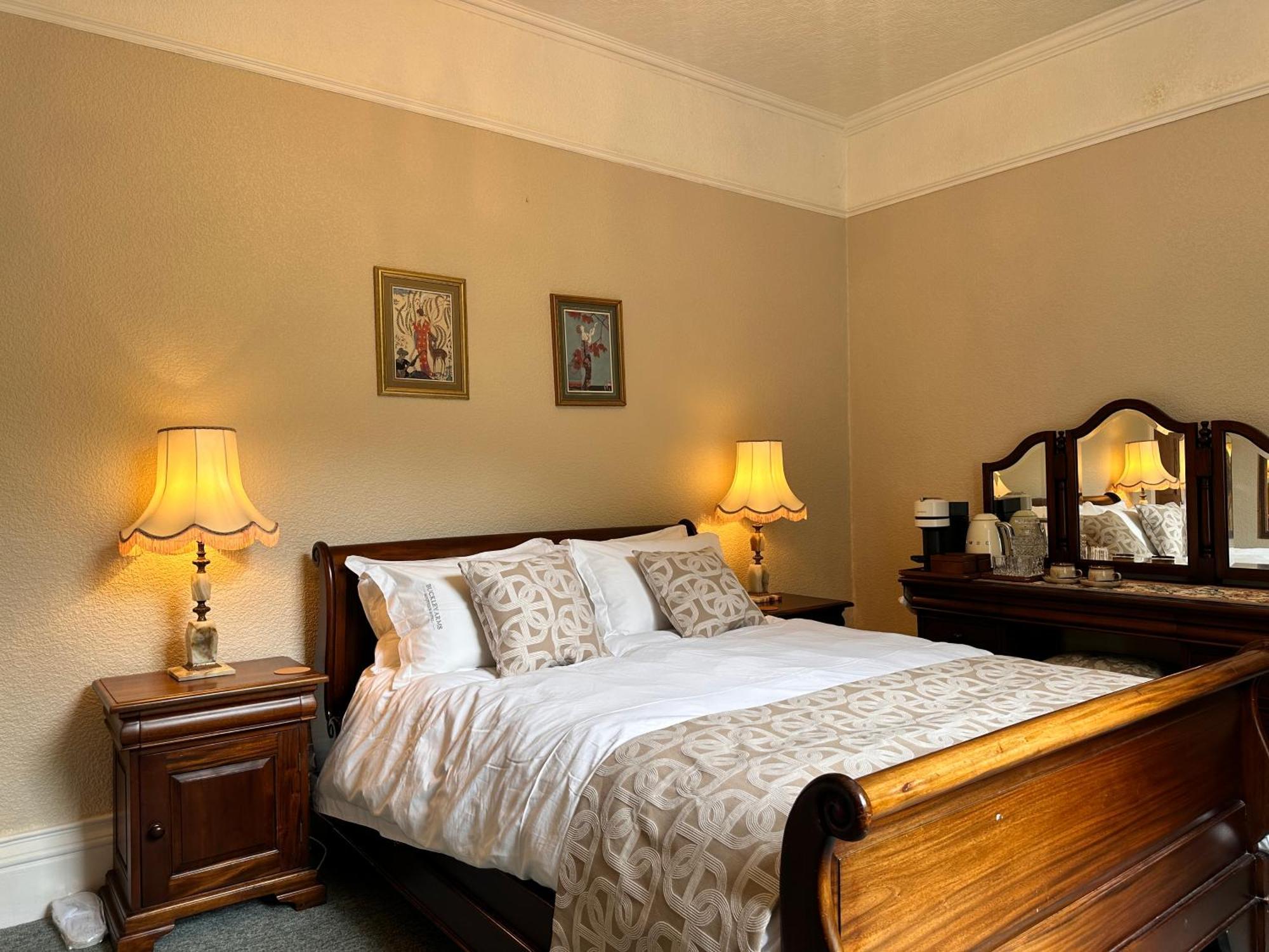The Buckley Arms Hotel Dinas Mawddwy Ngoại thất bức ảnh